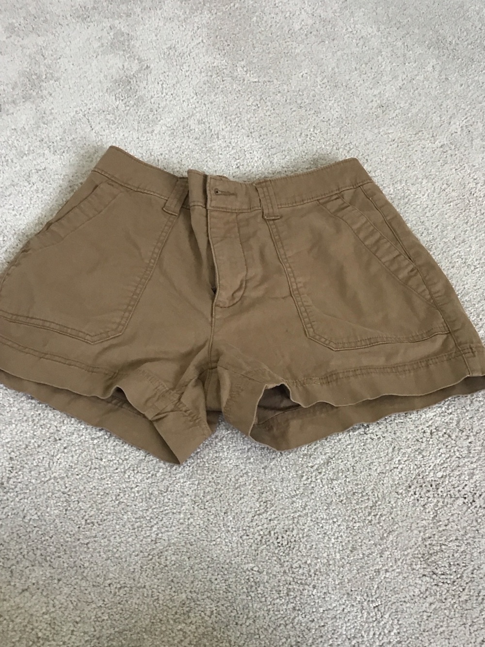 Old Navy High-Waist Cargo-Style Shorts in Tan